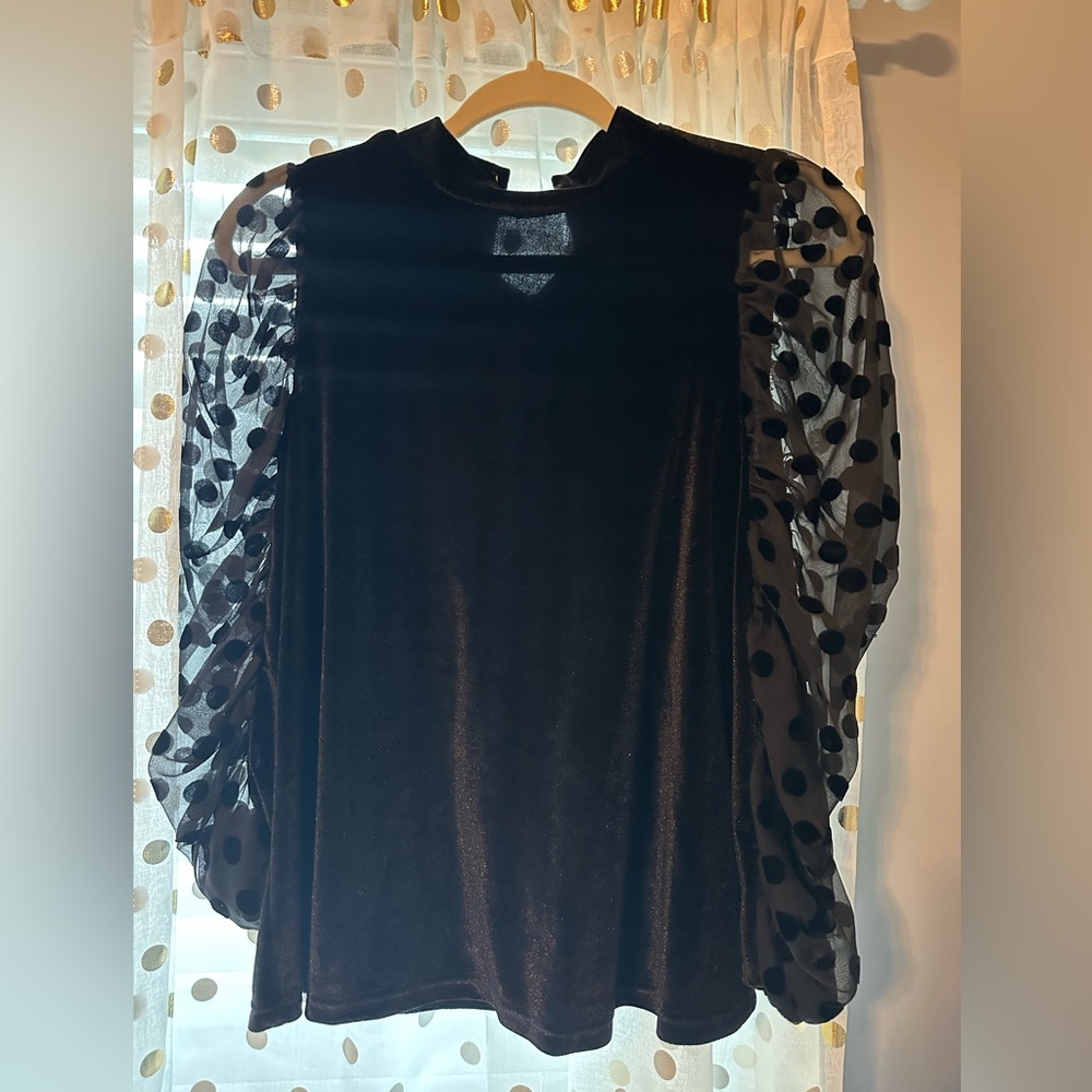 Black boutique blouse